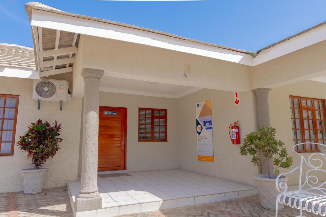 Green Lagoon Guest House Γκαμπορόνε Εξωτερικό φωτογραφία